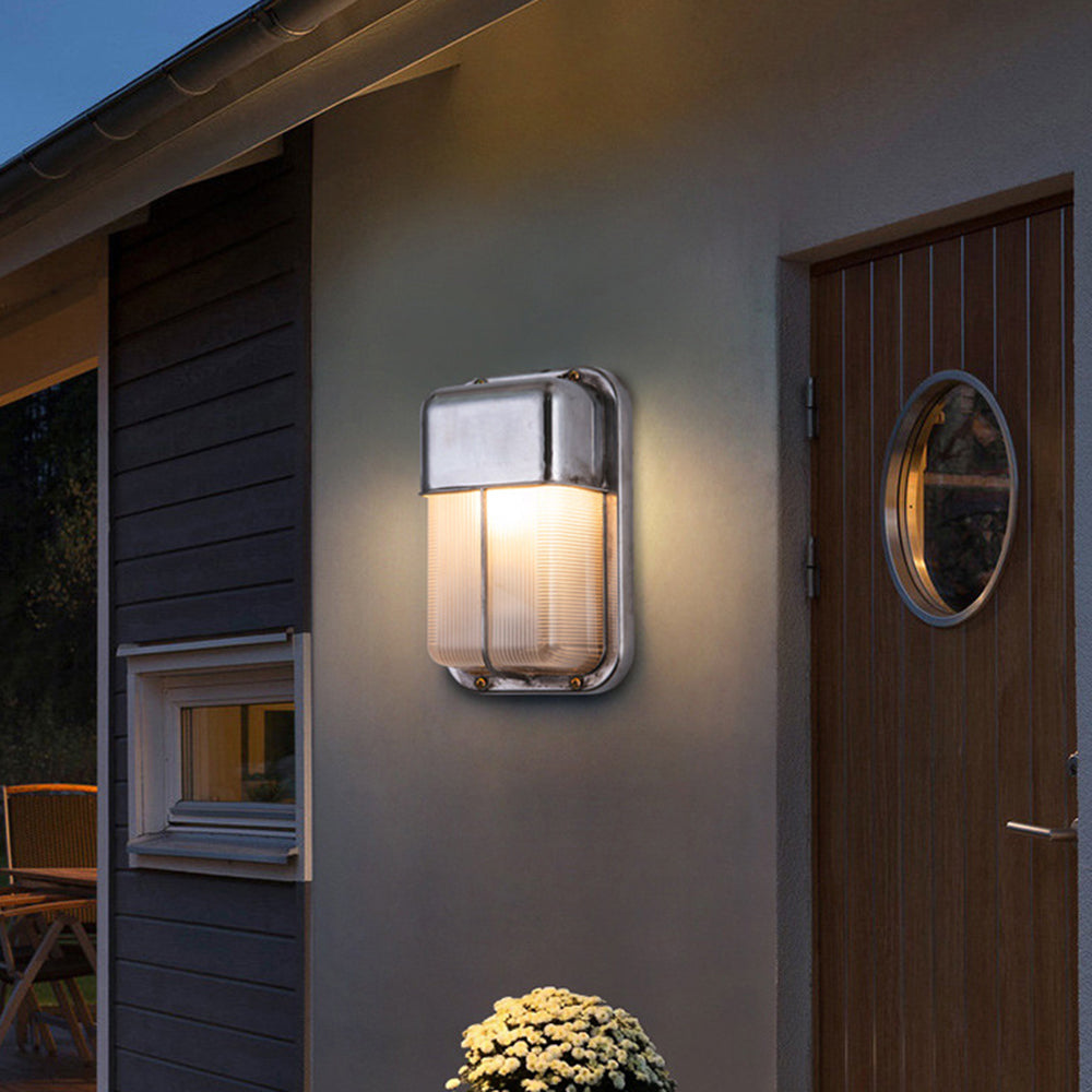 Freyza | Applique murale extérieure en verre – Extérieur moderne pour jardin et porche
