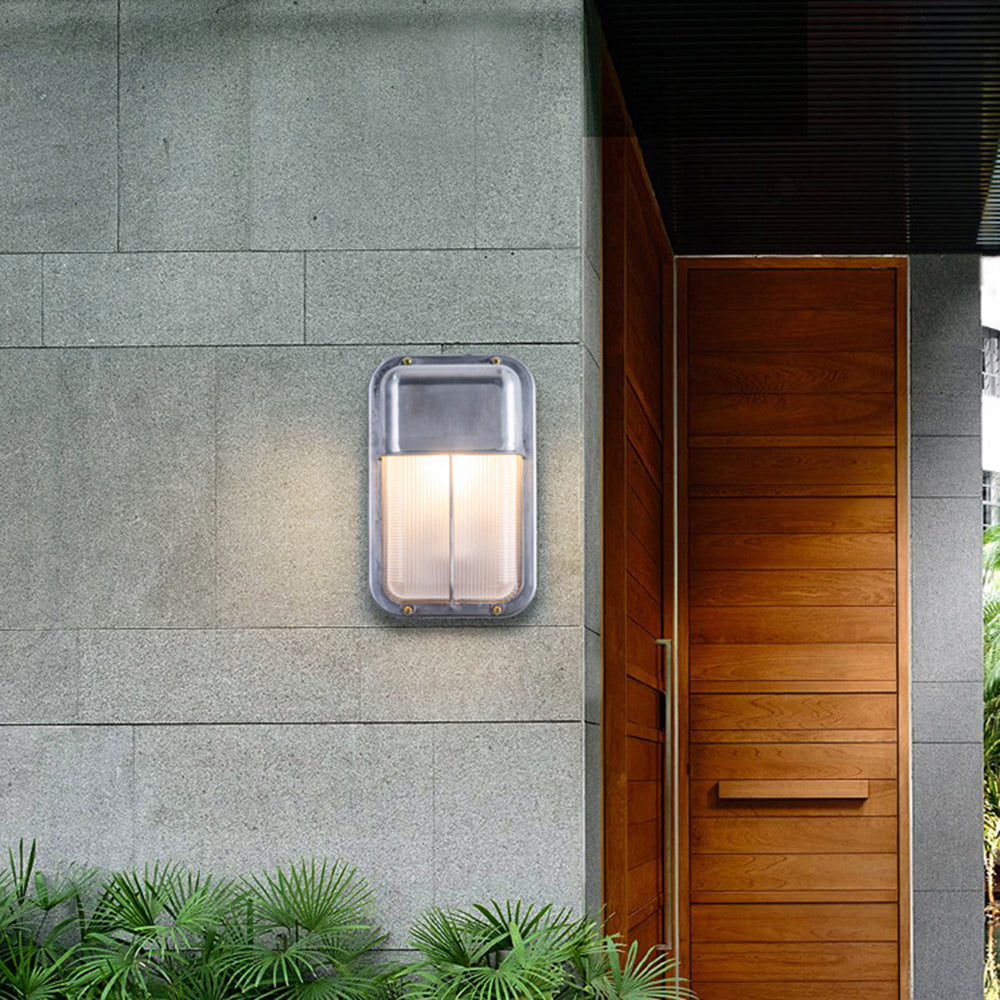 Freyza | Applique murale extérieure en verre – Extérieur moderne pour jardin et porche