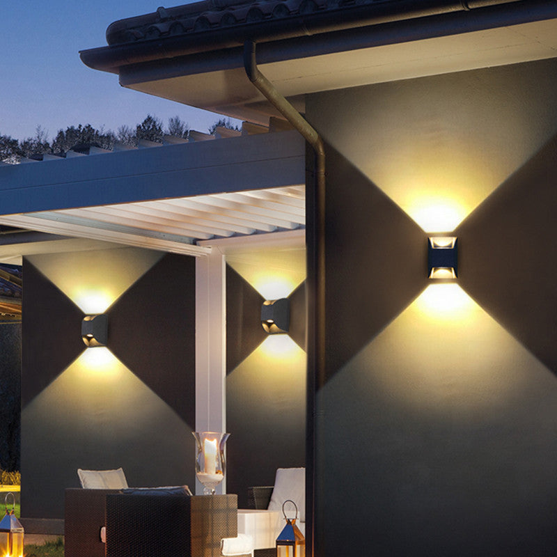 Freyza | Applique murale extérieure noire – Éclairage minimaliste pour jardin, porche et extérieur
