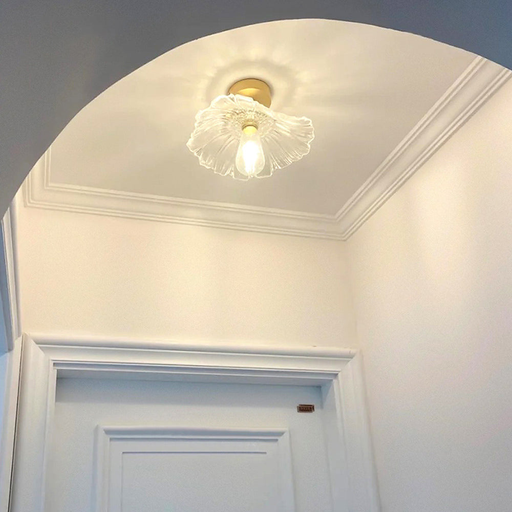 Plafonnier affleurant en verre fleuri Freyza | Calia – chambre, couloir, cuisine