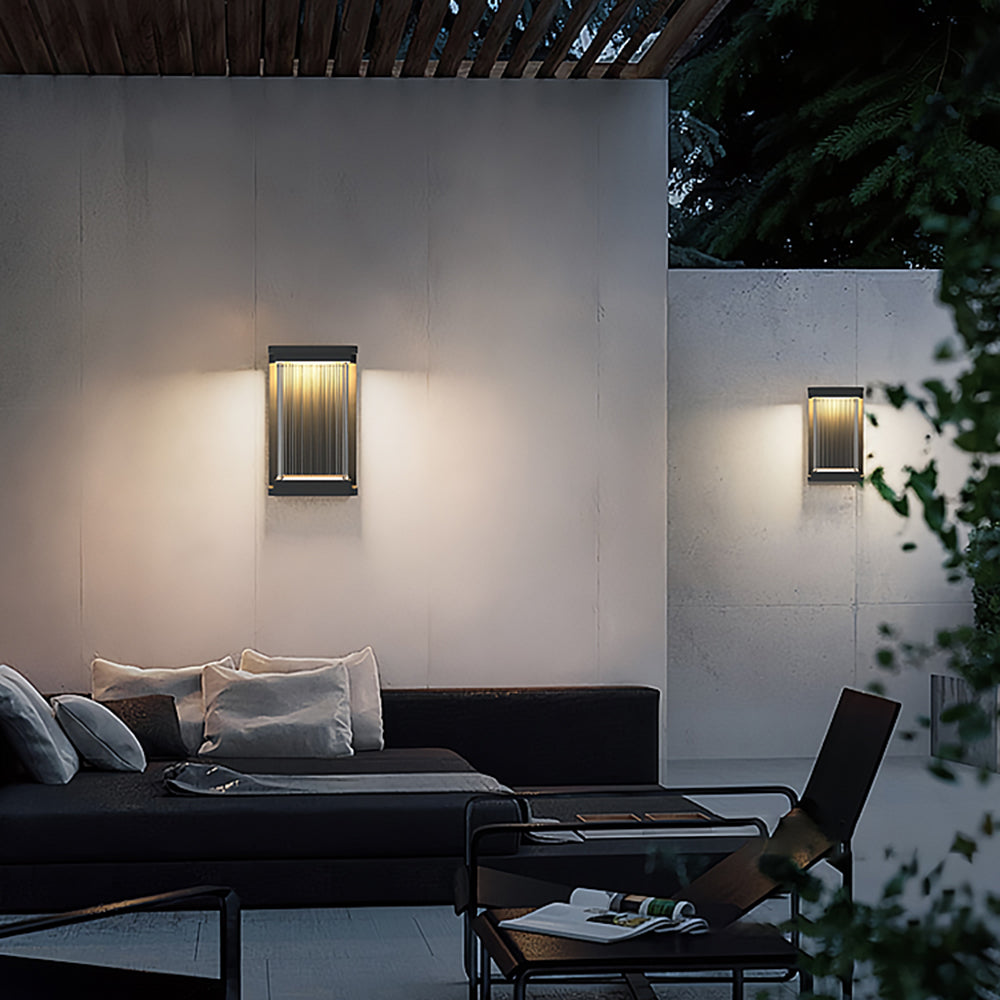 Freyza | Applique murale d’extérieur en verre noir – Design minimaliste pour jardin, porche et extérieur