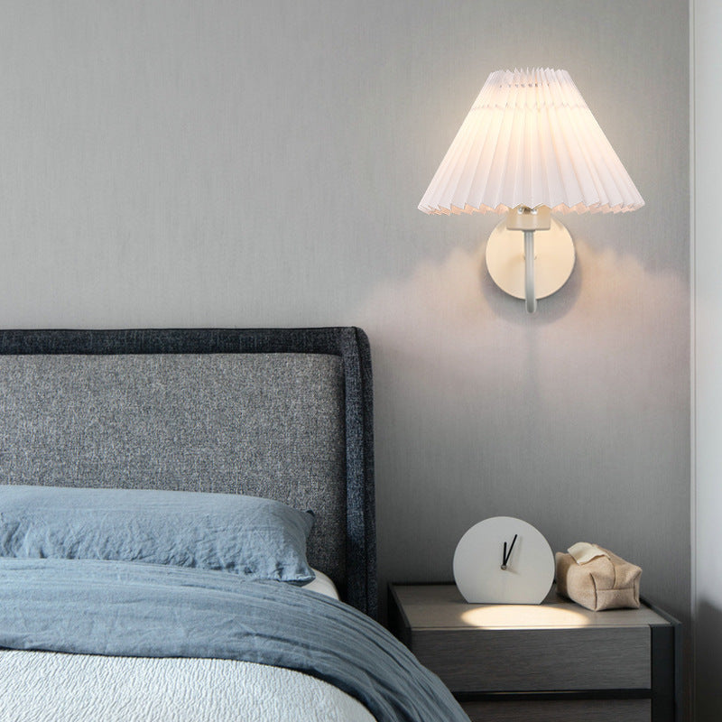 Freyza | Applique murale intérieure noire en laiton – chambre et salon nordiques