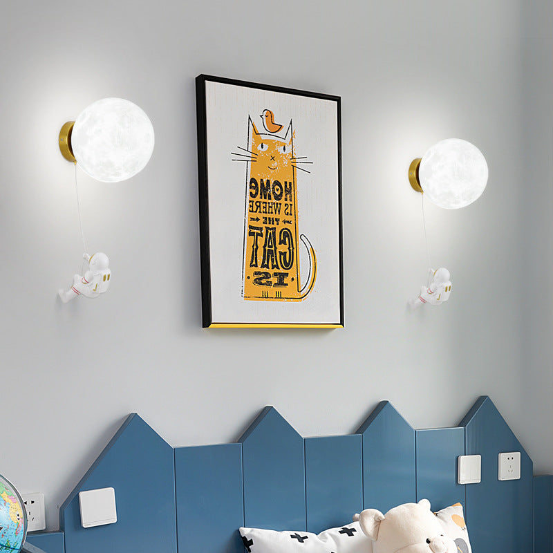 Freyza | Applique murale intérieure blanche en résine – Chambre et salon modernes