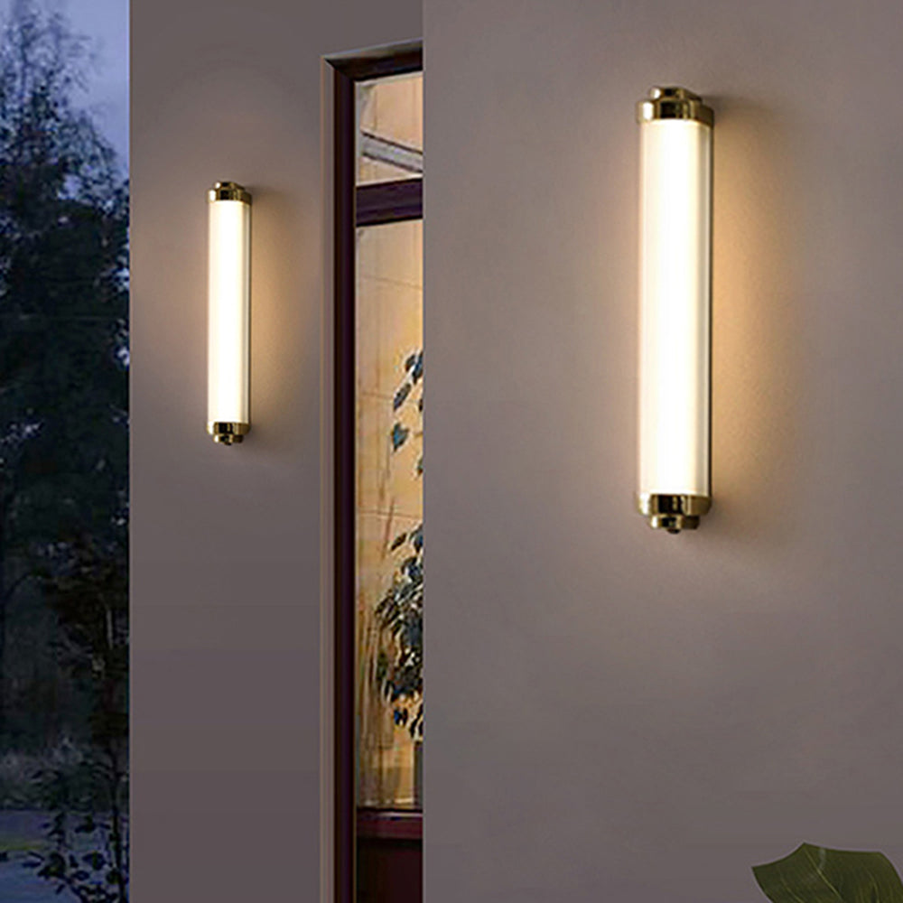 Freyza | Applique murale extérieure noire et dorée – Éclairage minimaliste pour jardin, porche et extérieur