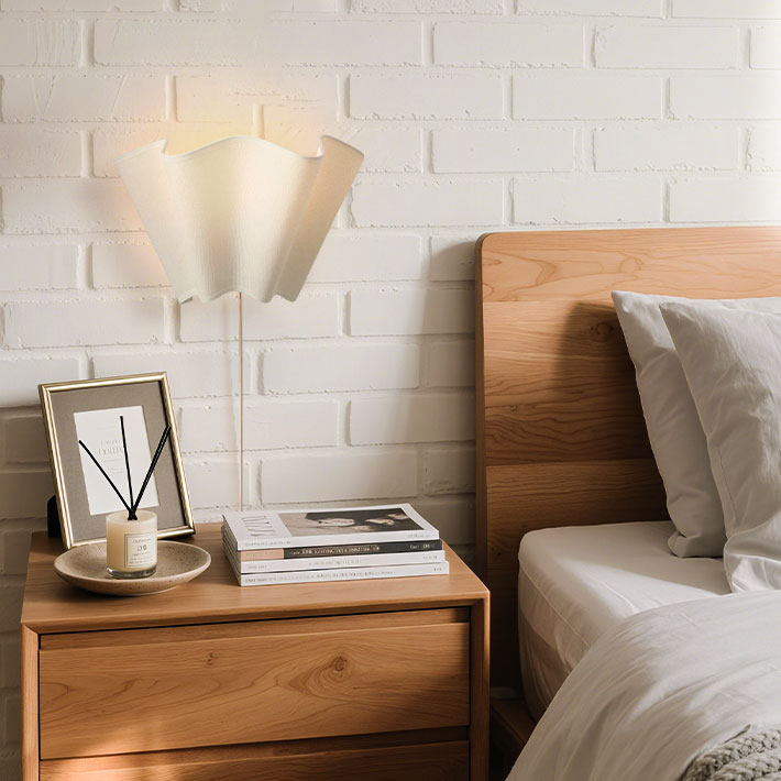 Freyza | Curve Scalloped Linen Wall Lamp