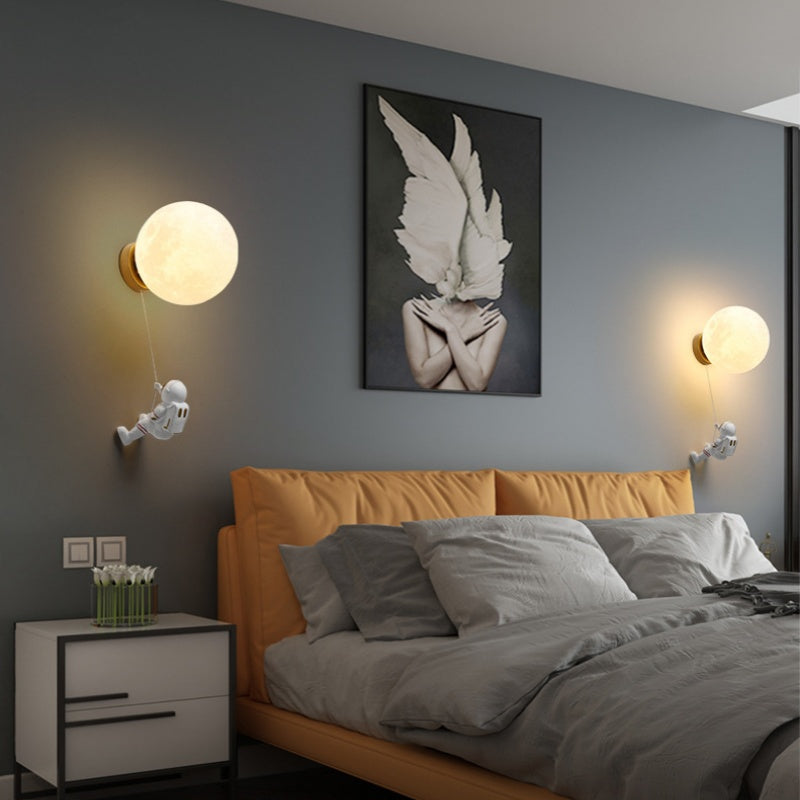 Freyza | Applique murale intérieure blanche en résine – Chambre et salon modernes