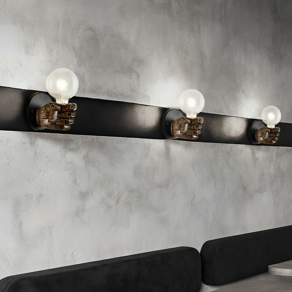 Freyza - Retro Industrial Fist Wall Sconce – Creative Hand-Shaped Art Deco Wall Lamp - E27, Black