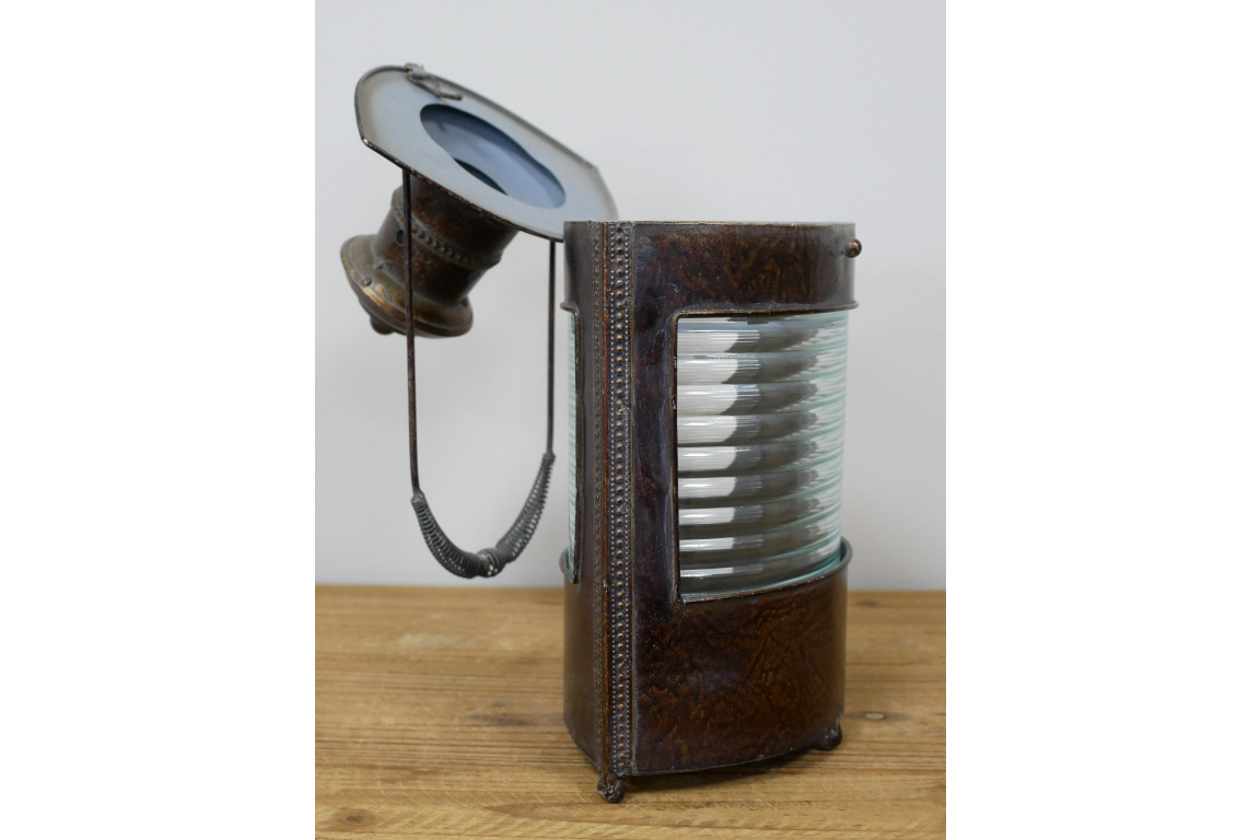Freyza - Brown Burnished Lantern