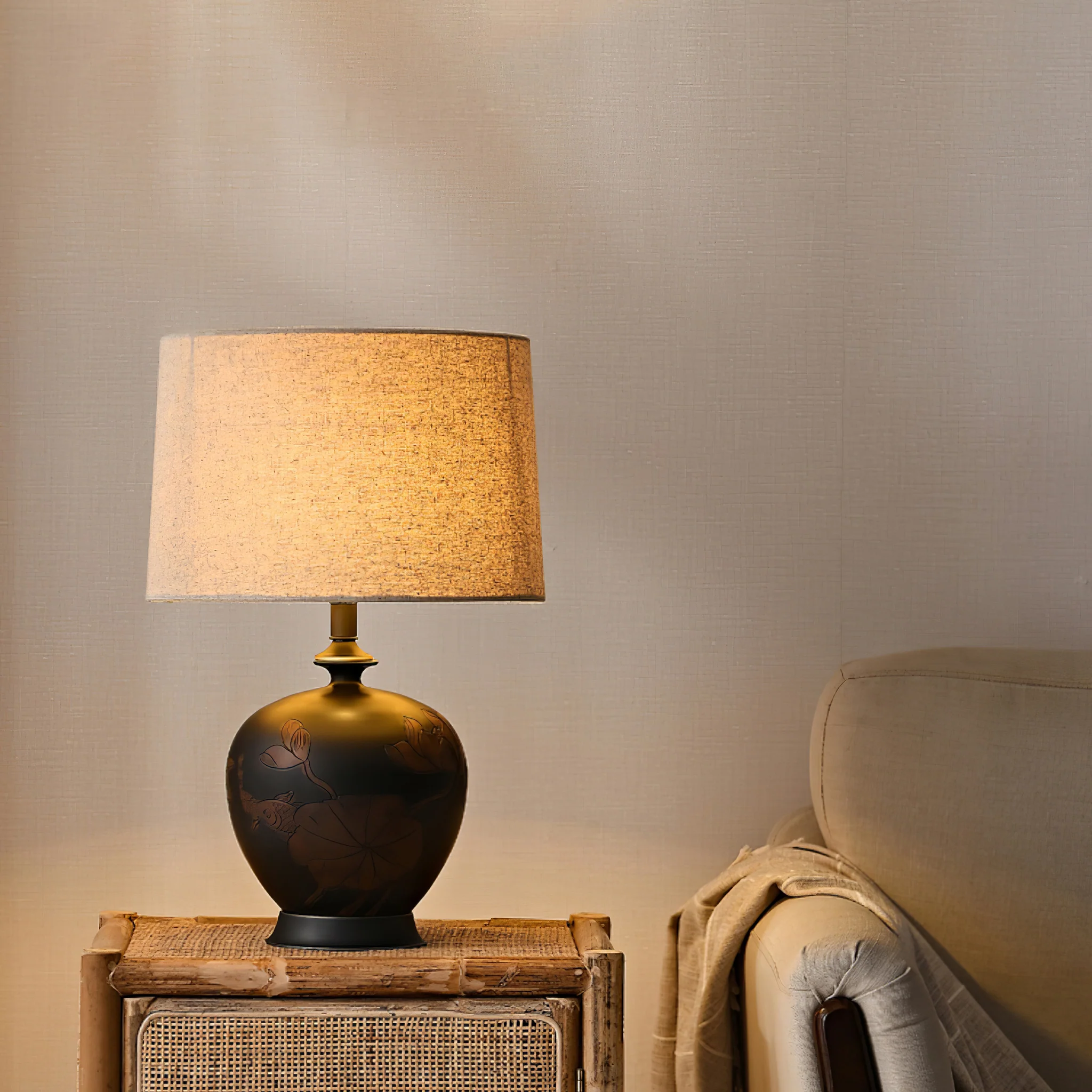 SerenityGlow | Elegant Minimalist Ceramic Table Lamp 2
