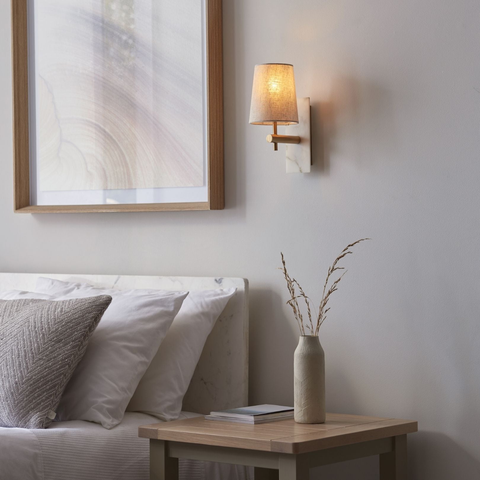 Freyza – Vintage Brass Wall Light | Antique Brass Outdoor Sconce with Clear Glass Shade