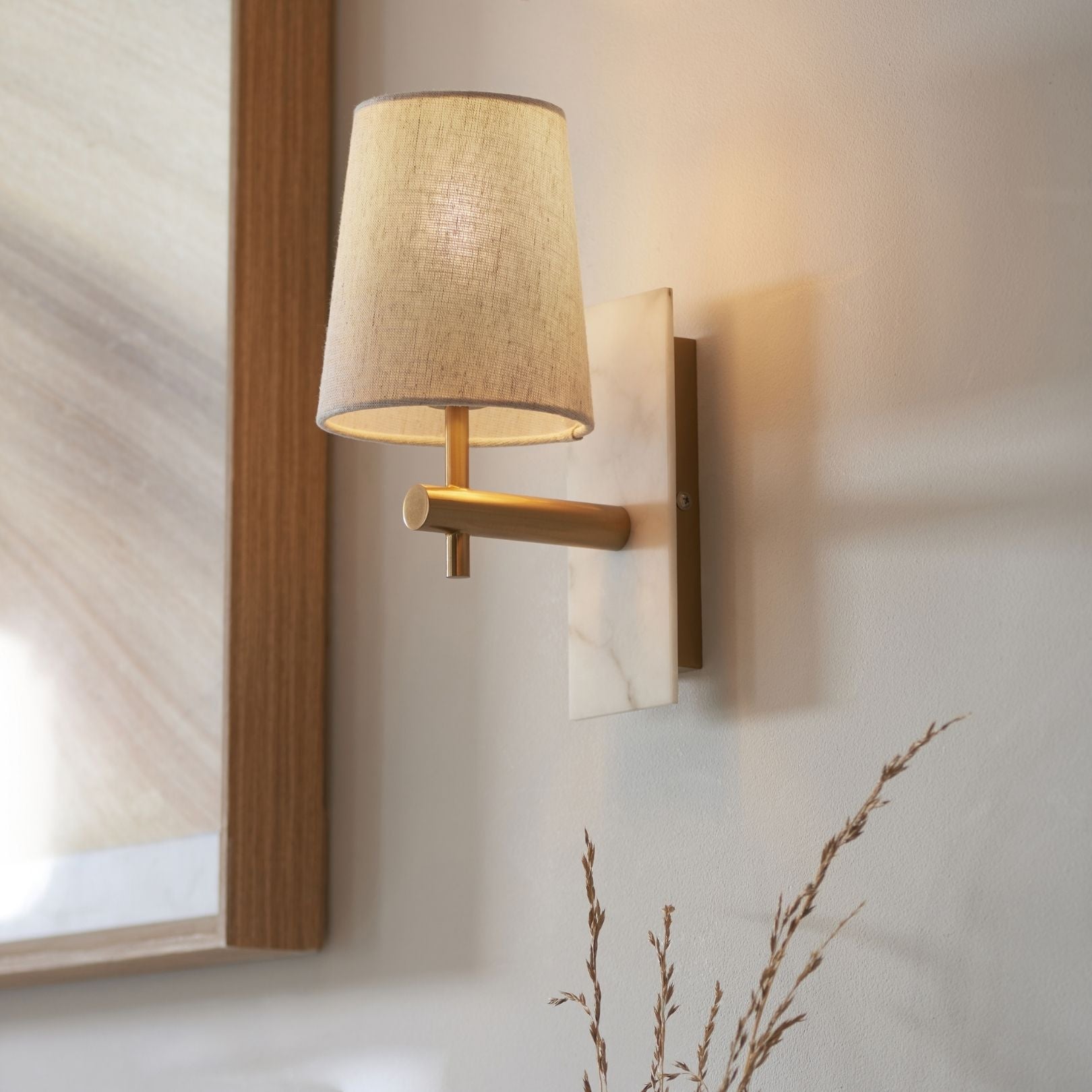 Freyza – Vintage Brass Wall Light | Antique Brass Outdoor Sconce with Clear Glass Shade