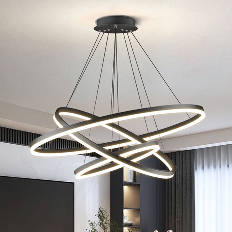 Freyza | Suspension noire – Cuisine moderne, salle à manger
