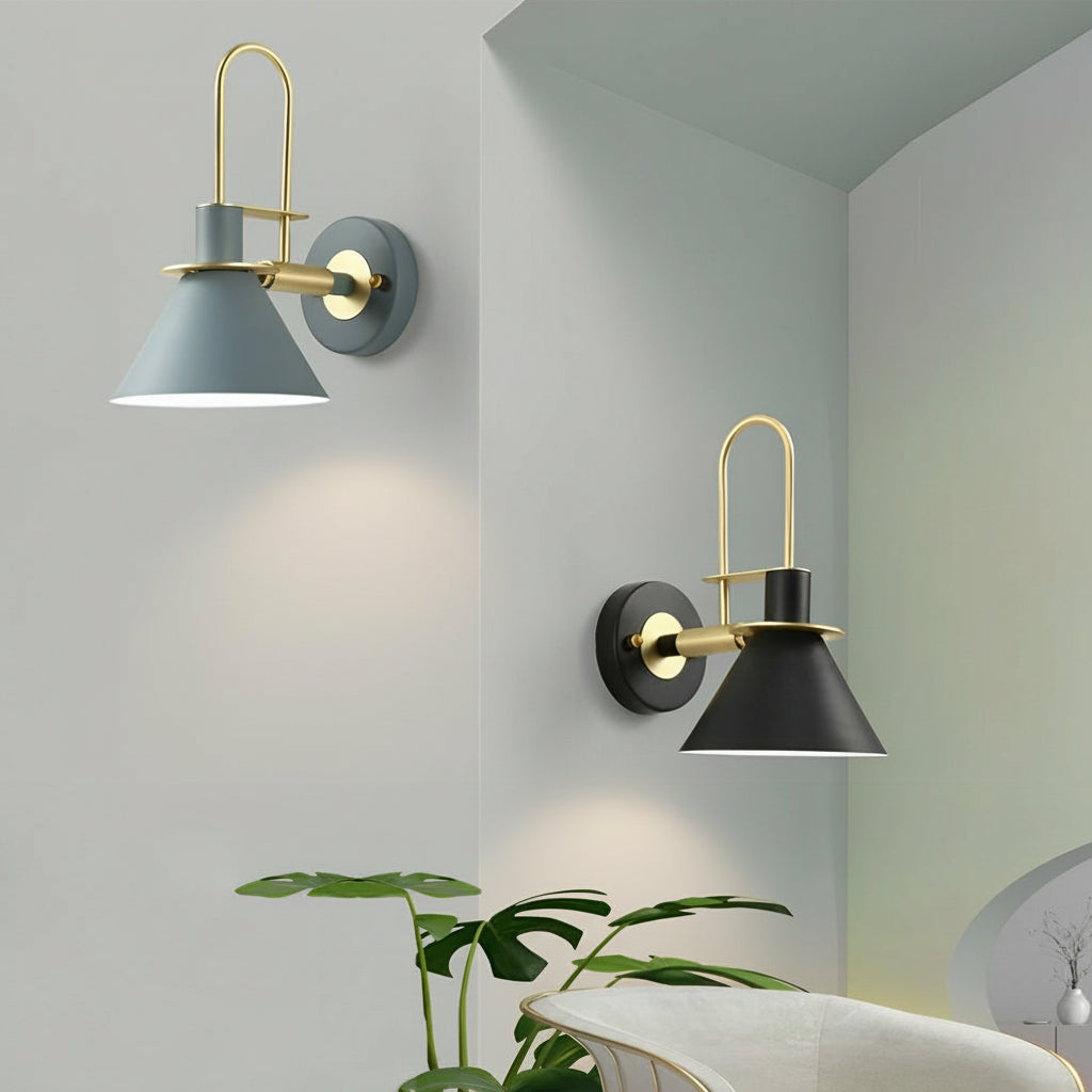 Freyza - LED Wall Sconce Light – Modern Nordic Horn Iron Brass (37x20cm / 14.5x7.8in)
