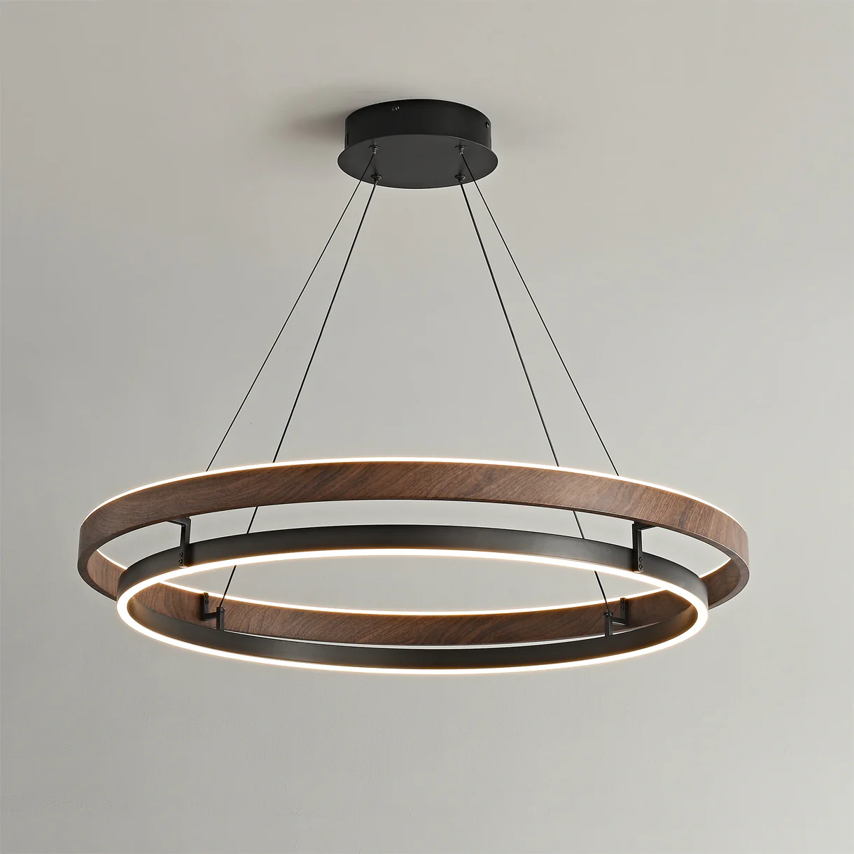 Freyza - Niseko Chandelier