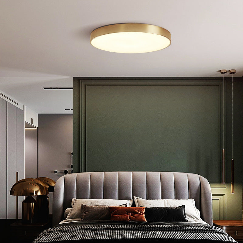 Freyza | Plafonnier doré à montage affleurant – chambre, couloir et cuisine nordiques