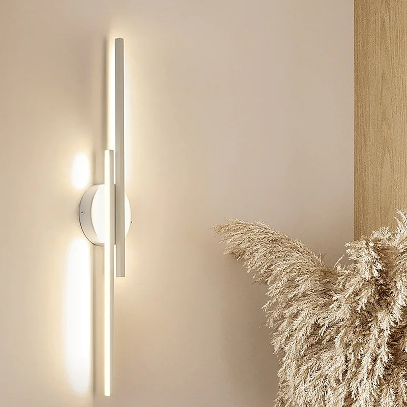 Freyza | Applique murale d’intérieur nordique moderne noire et blanche Elgo – Chambre et salon modernes