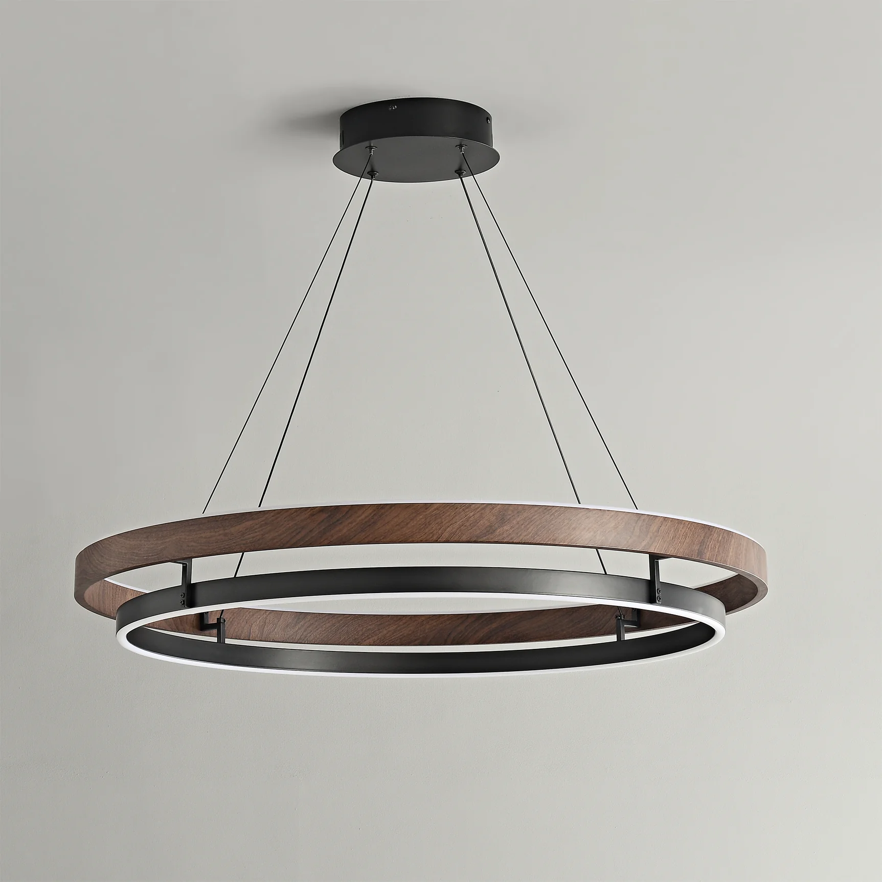 Freyza - Niseko Chandelier
