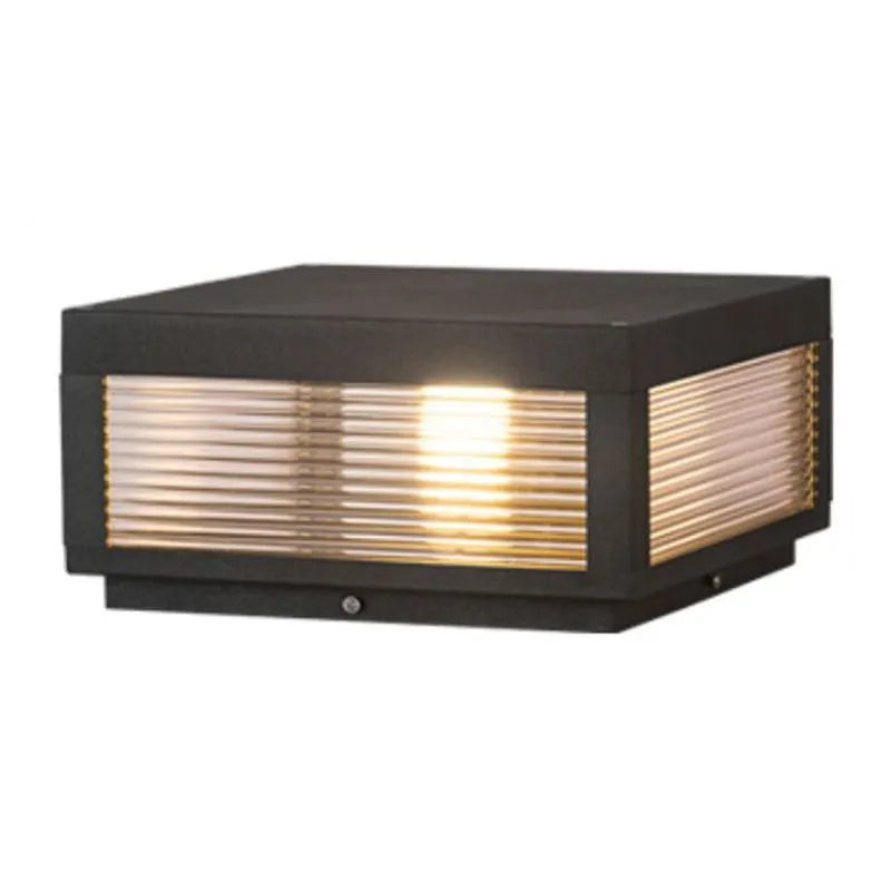 Freyza | Vetra Vintage Metal Outdoor Light – Vintage Garden Exterior Patio