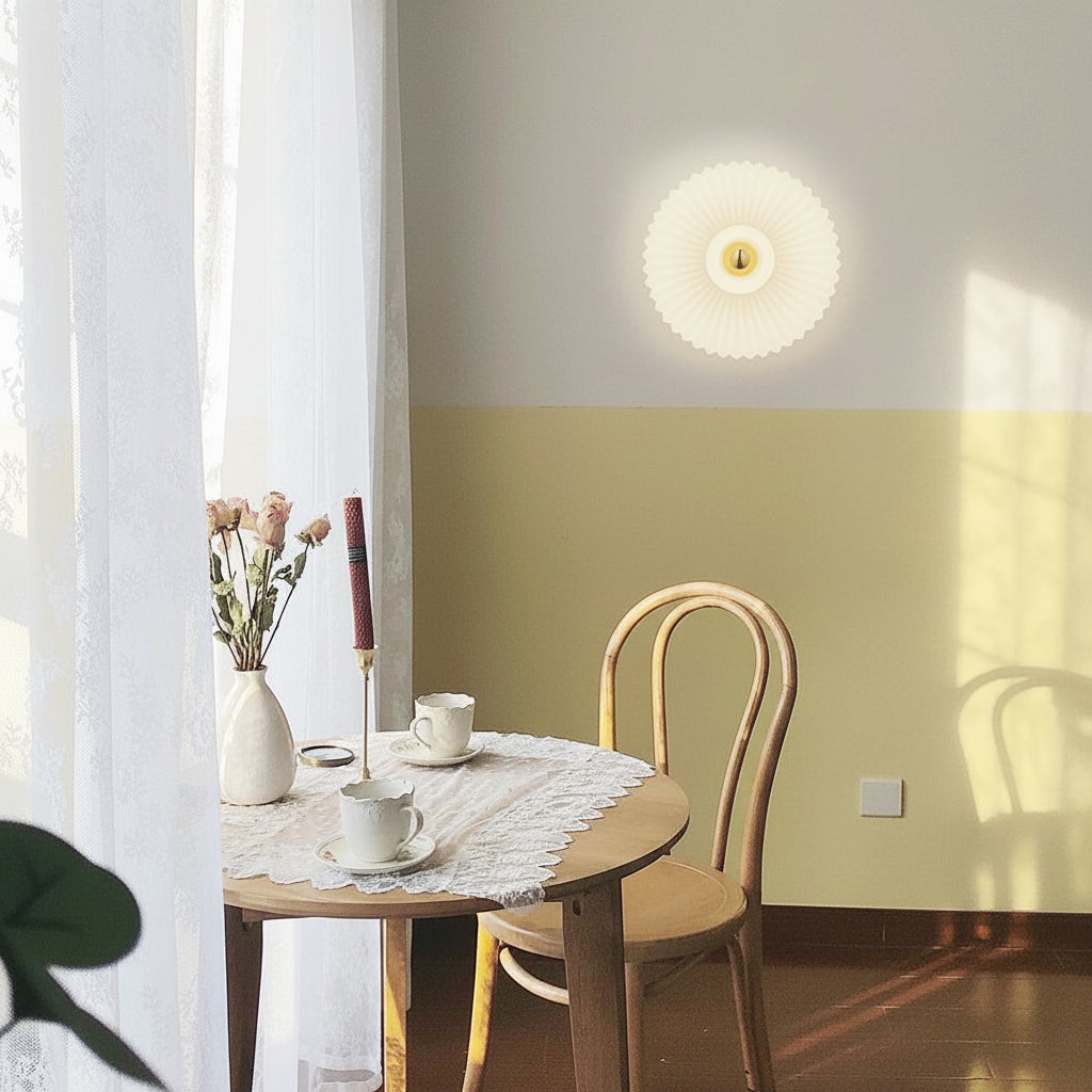 Freyza - LED Wall Sconce Light – Modern Round Striped Glass Postmodern (25x25cm / 9.8x9.8in)