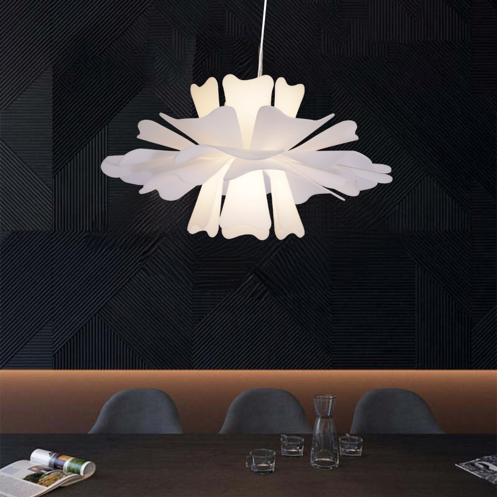 Suspension élégante blanche en forme de fleur Freyza | Niva – Cuisine et salle à manger