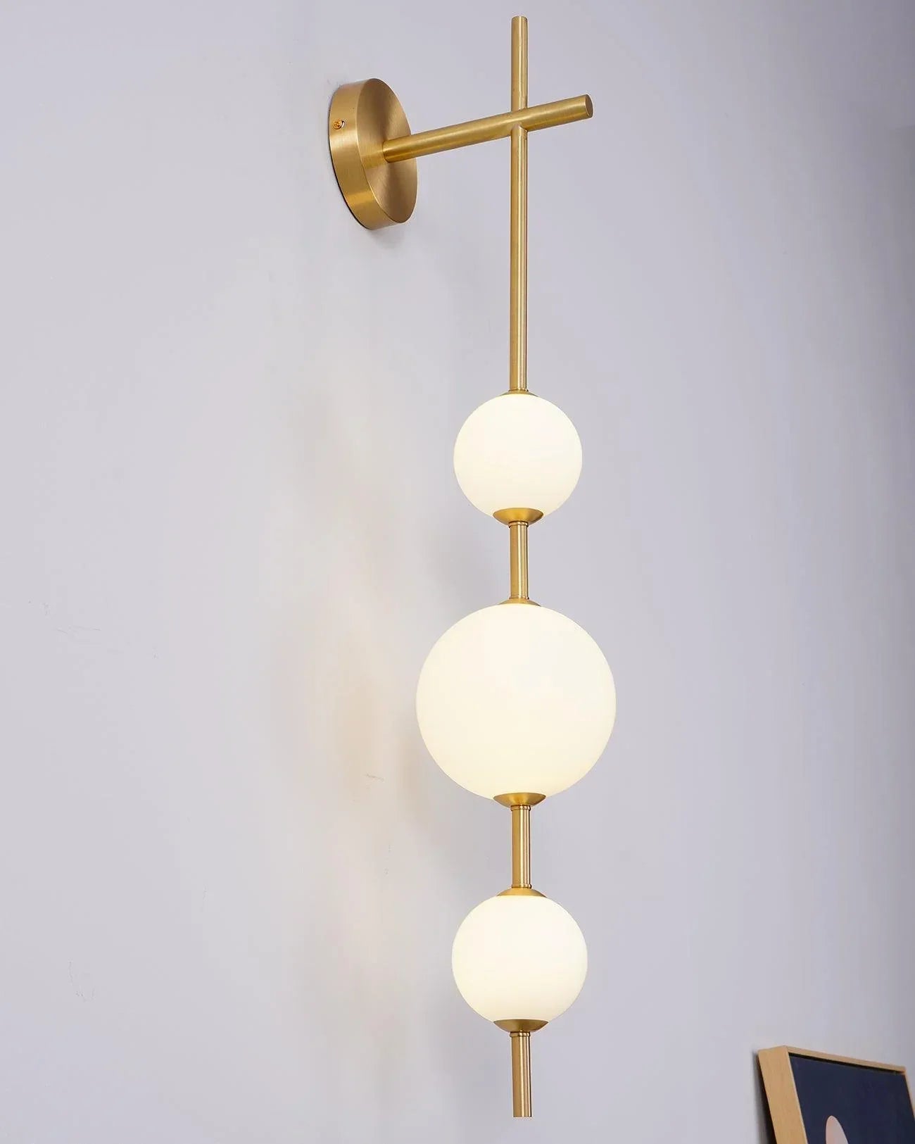 Freyza - Vertical Globe Wall Lamp
