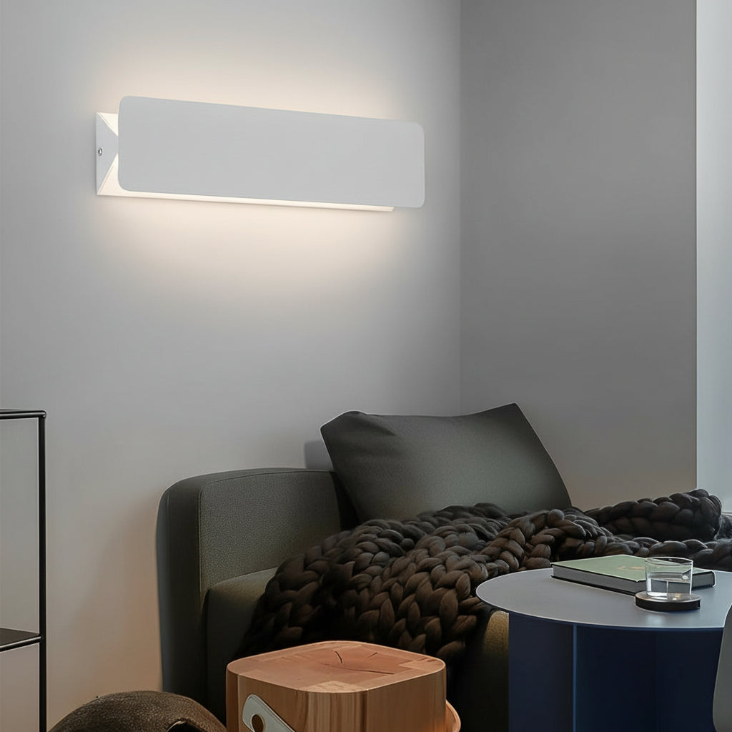 Freyza - Nordic Linear LED Wall Sconce – 270° Rotatable Adjustable Light (White Aluminum)