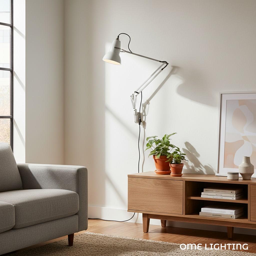 Freyza | Brass Wall Light – Bedroom Hallway