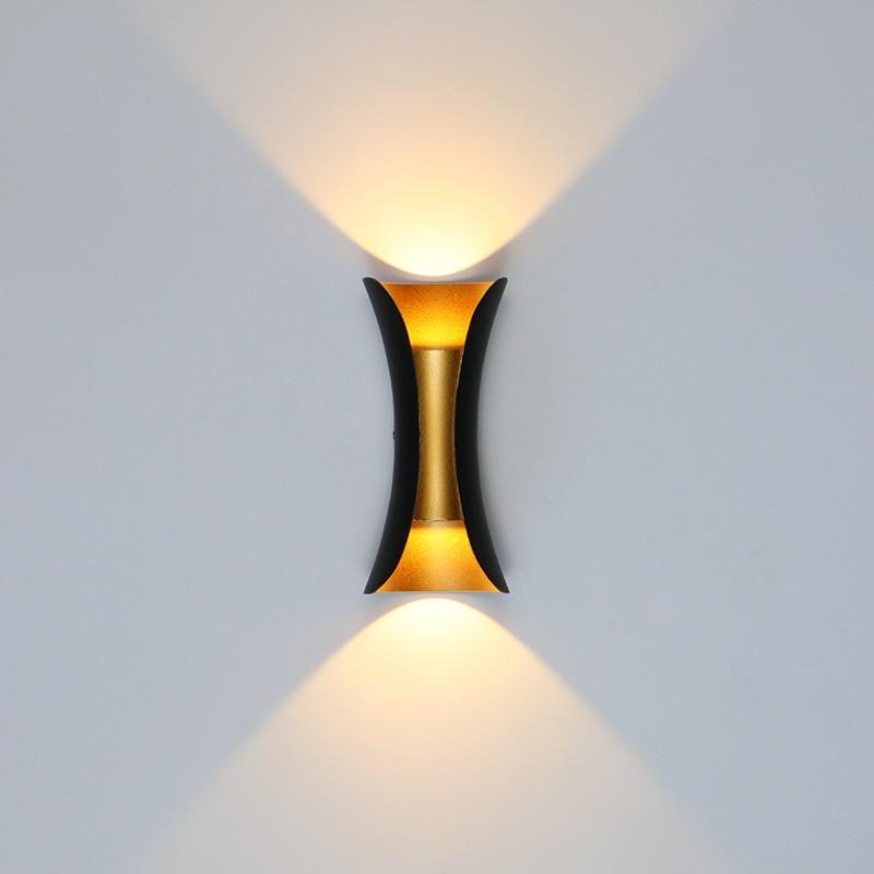 Freyza | Noxel geschwungene Außenwandlampe – Garten, Veranda, Außenbereich
