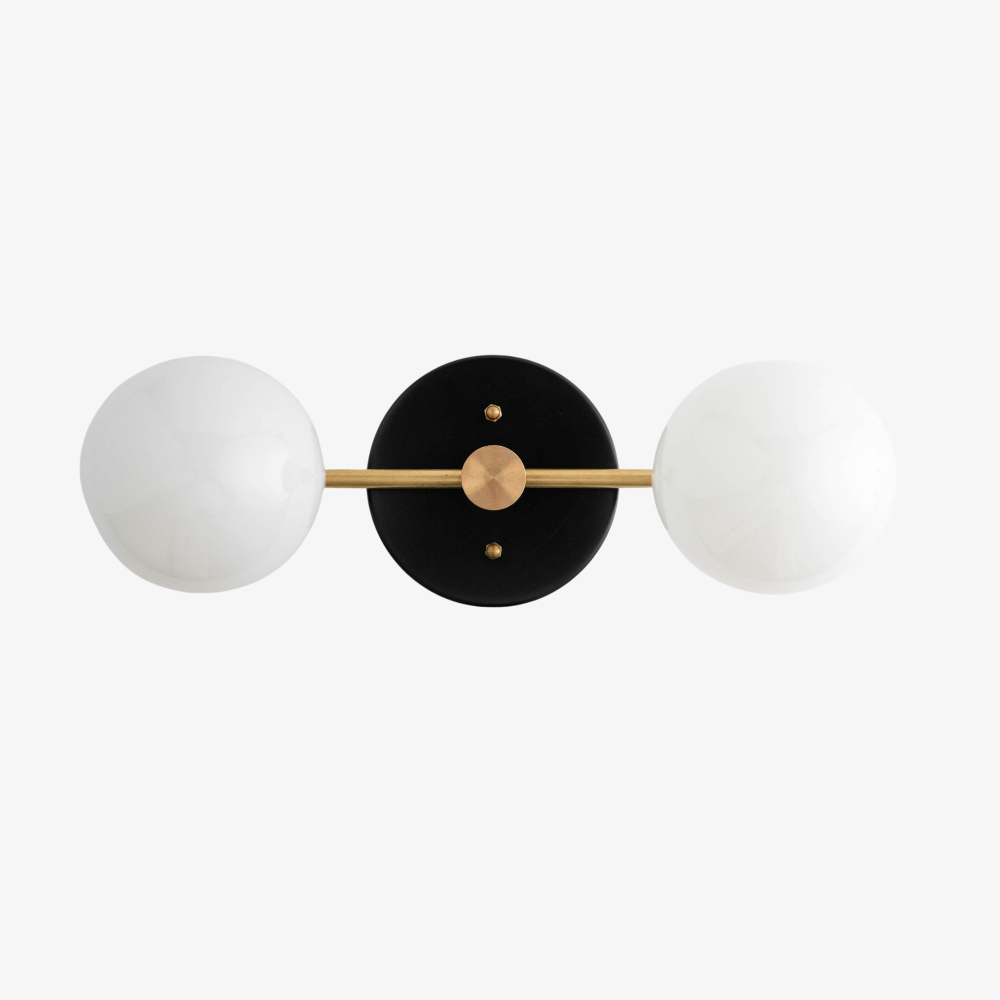 Freyza | Brass Wall Sconce – Modern Living Room Hallway