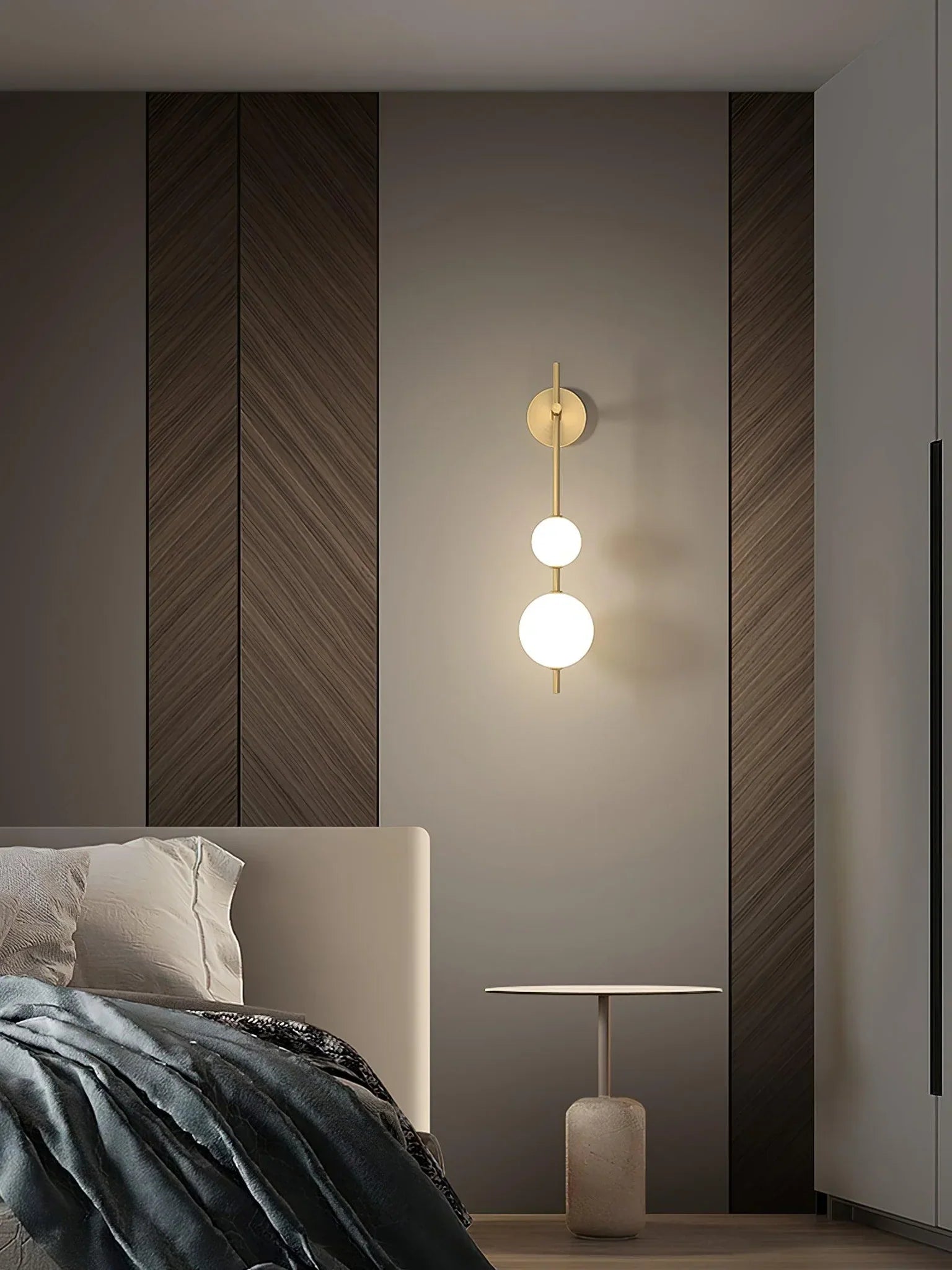 Freyza - Vertical Globe Wall Lamp