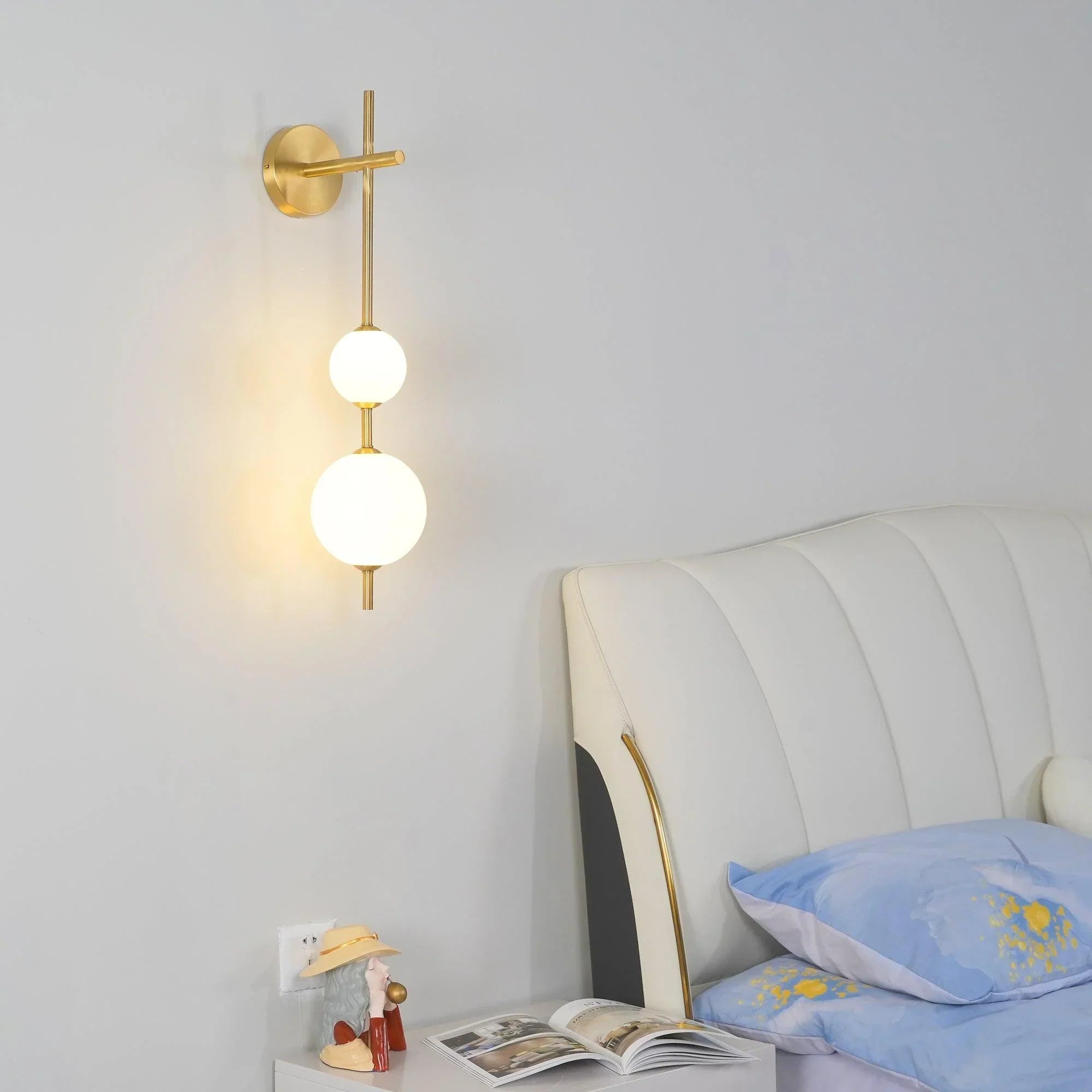 Freyza - Vertical Globe Wall Lamp