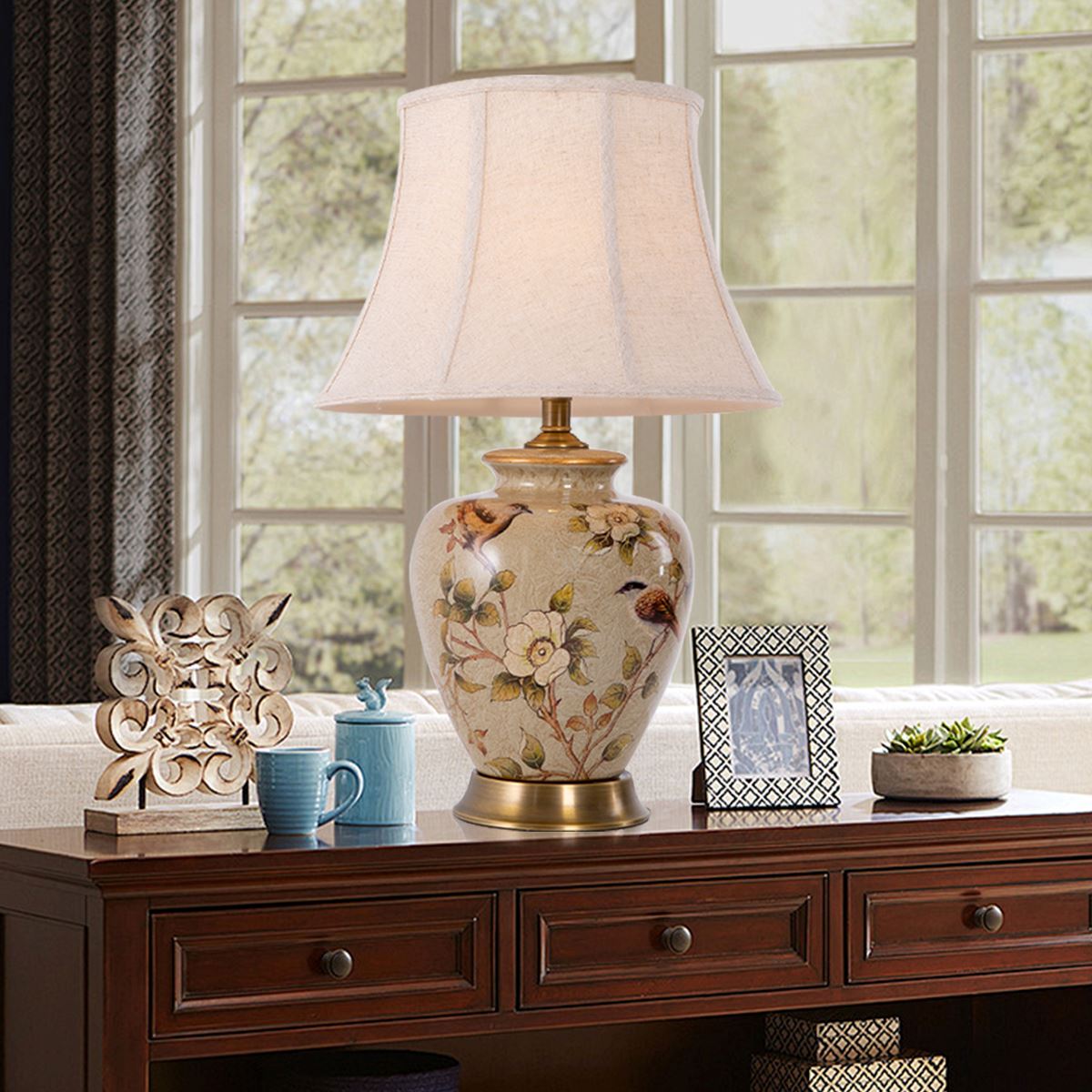 Ceramica | Elegant Hand-Painted Vintage Bird-Pattern Table Lamp 8