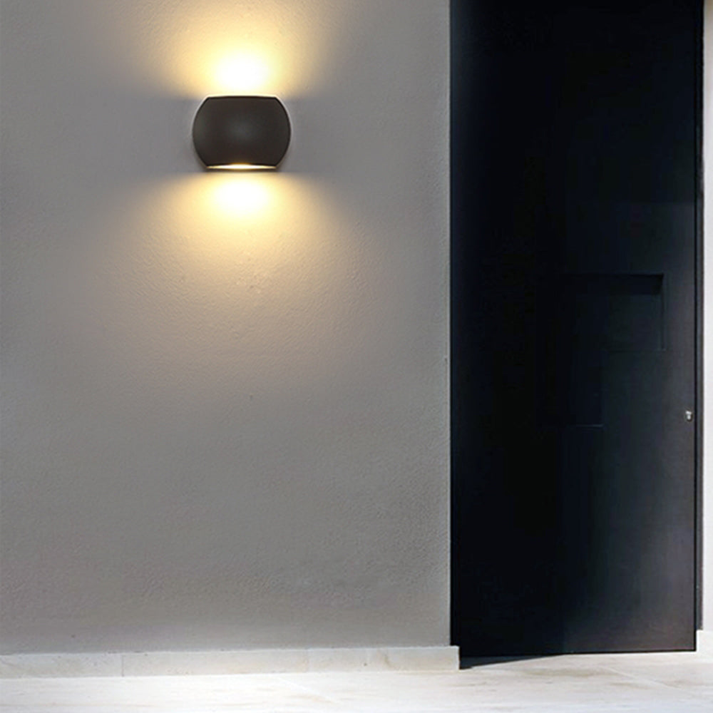 Freyza | Applique murale extérieure noire – Éclairage minimaliste pour jardin, porche et extérieur