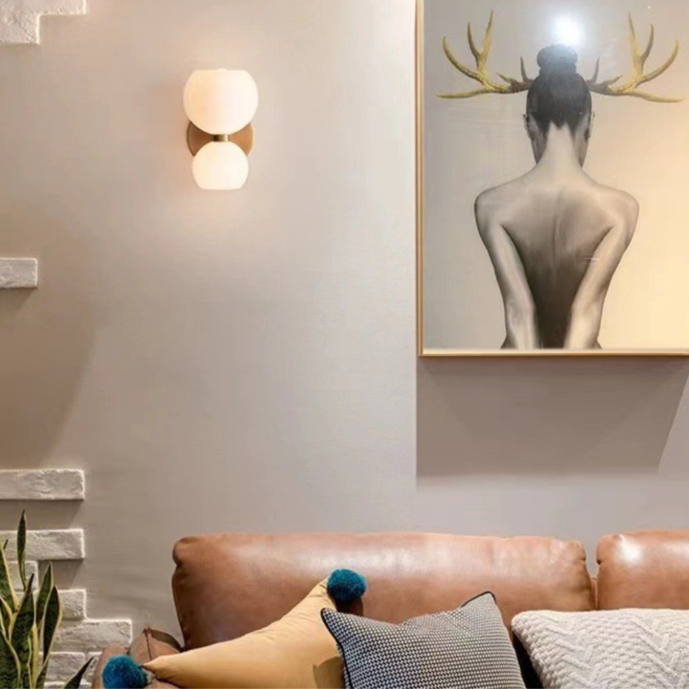 Freyza | Weiße Glas Innen-Wandleuchte – Modernes Schlafzimmer Wohnzimmer