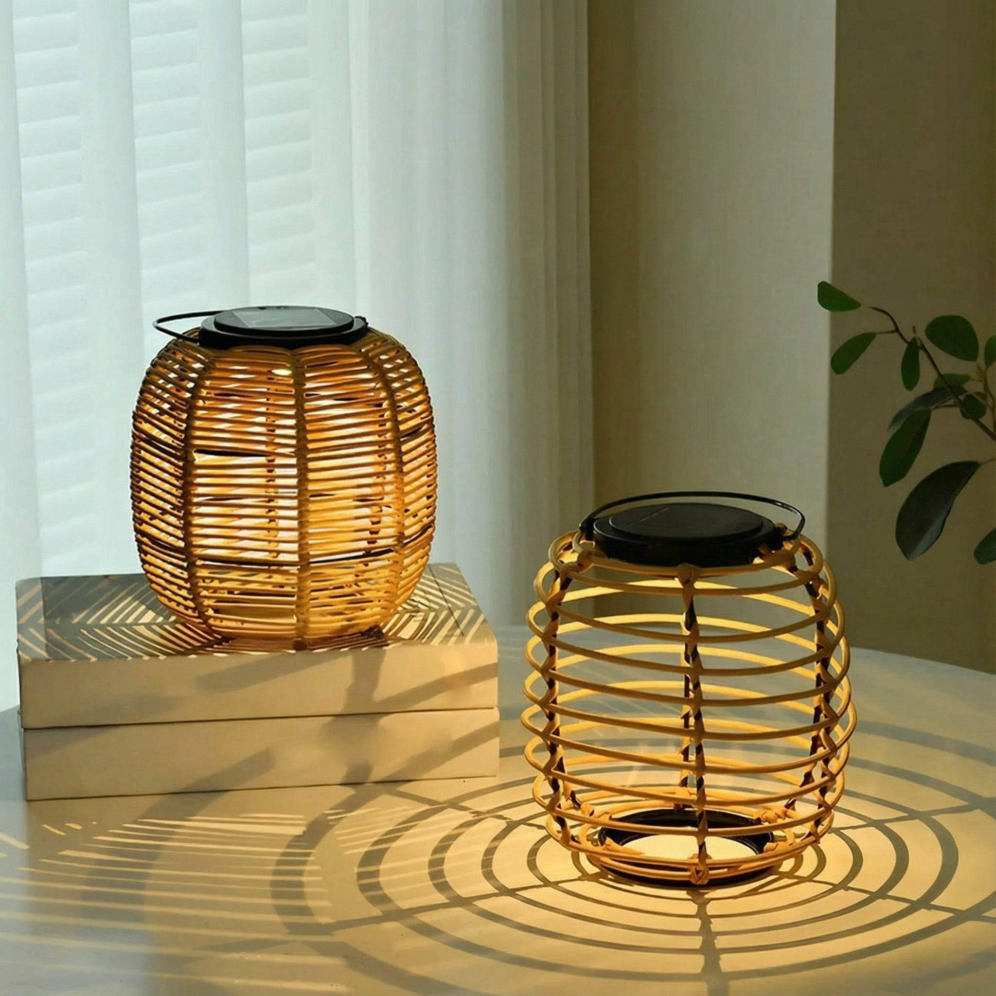 Freyza - Solar Lantern Garden Light Outdoor Waterproof LED Rattan 18cm