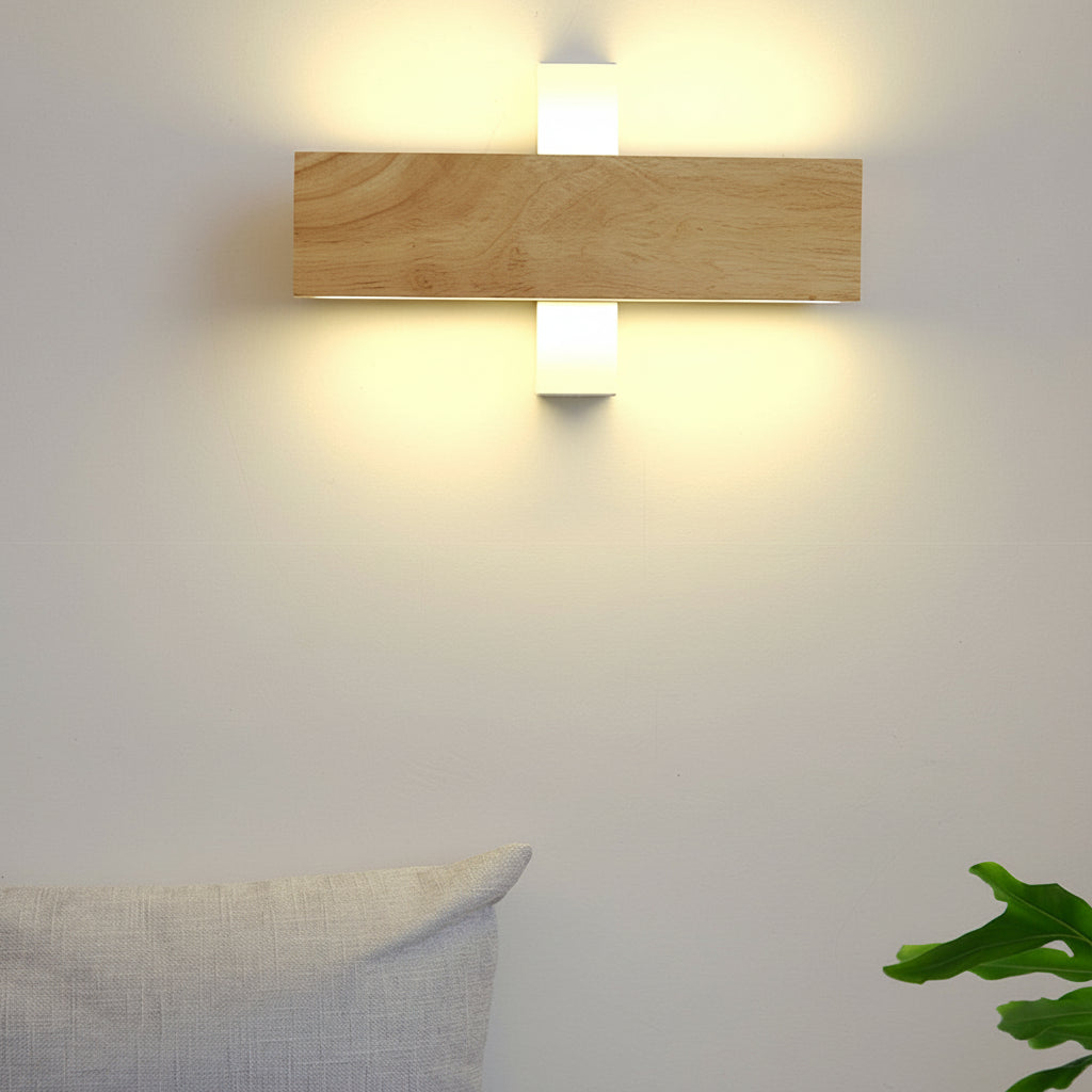 Freyza - Nordische Holz LED Wandleuchte – 360° Drehbare Nachttisch-Wandlampe (Warmweiß)