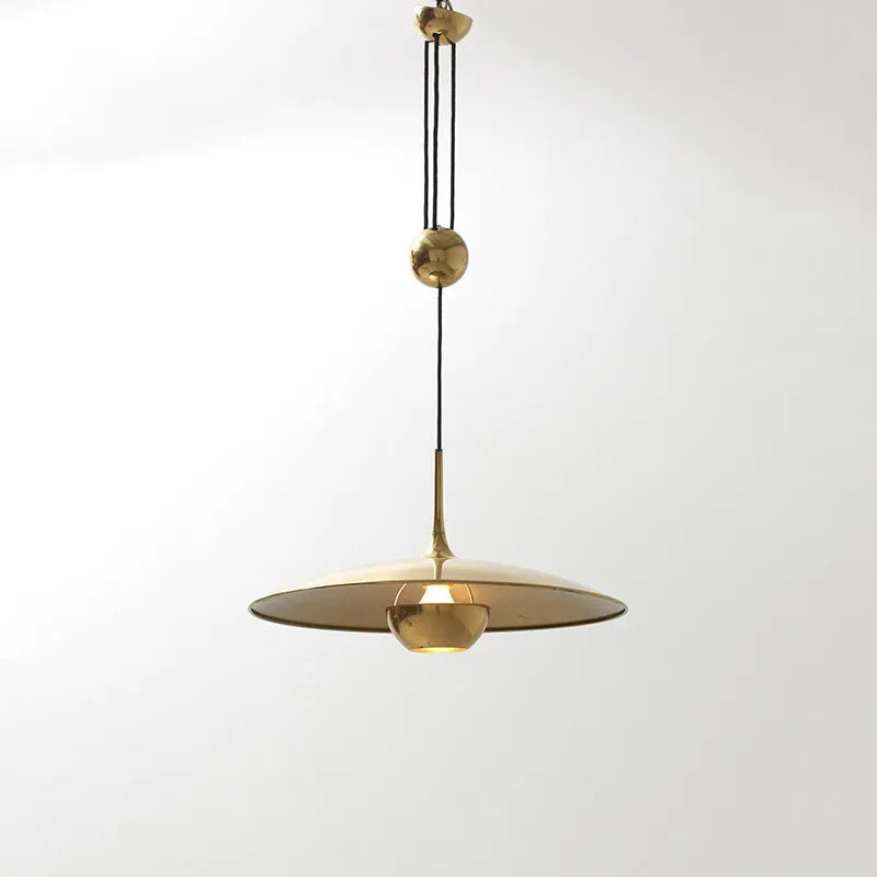 Freyza | Suspension dorée minimaliste en métal Pyra – Cuisine et salle à manger minimalistes