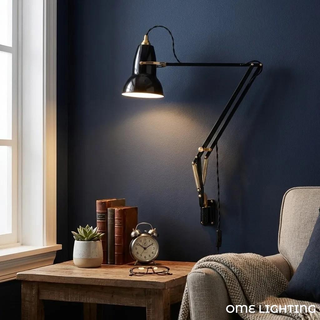 Freyza | Brass Wall Light – Bedroom Hallway