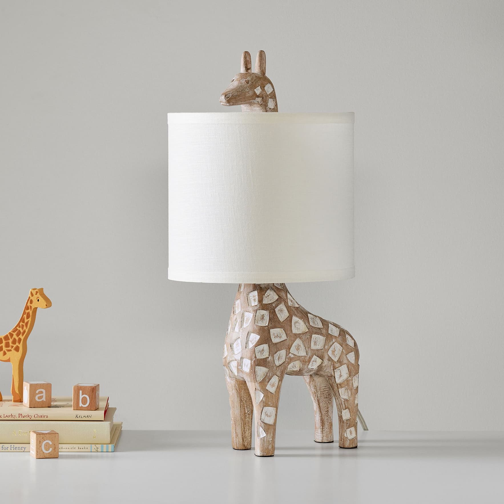 Freyza | Tischlampe aus Stoff – Nachttischlampe fürs Schlafzimmer