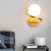 Freyza - Modern Curved Metal Wall Sconce – Creative Electroplated Iron & Glass Wall Lamp (E27, Gold/Black)