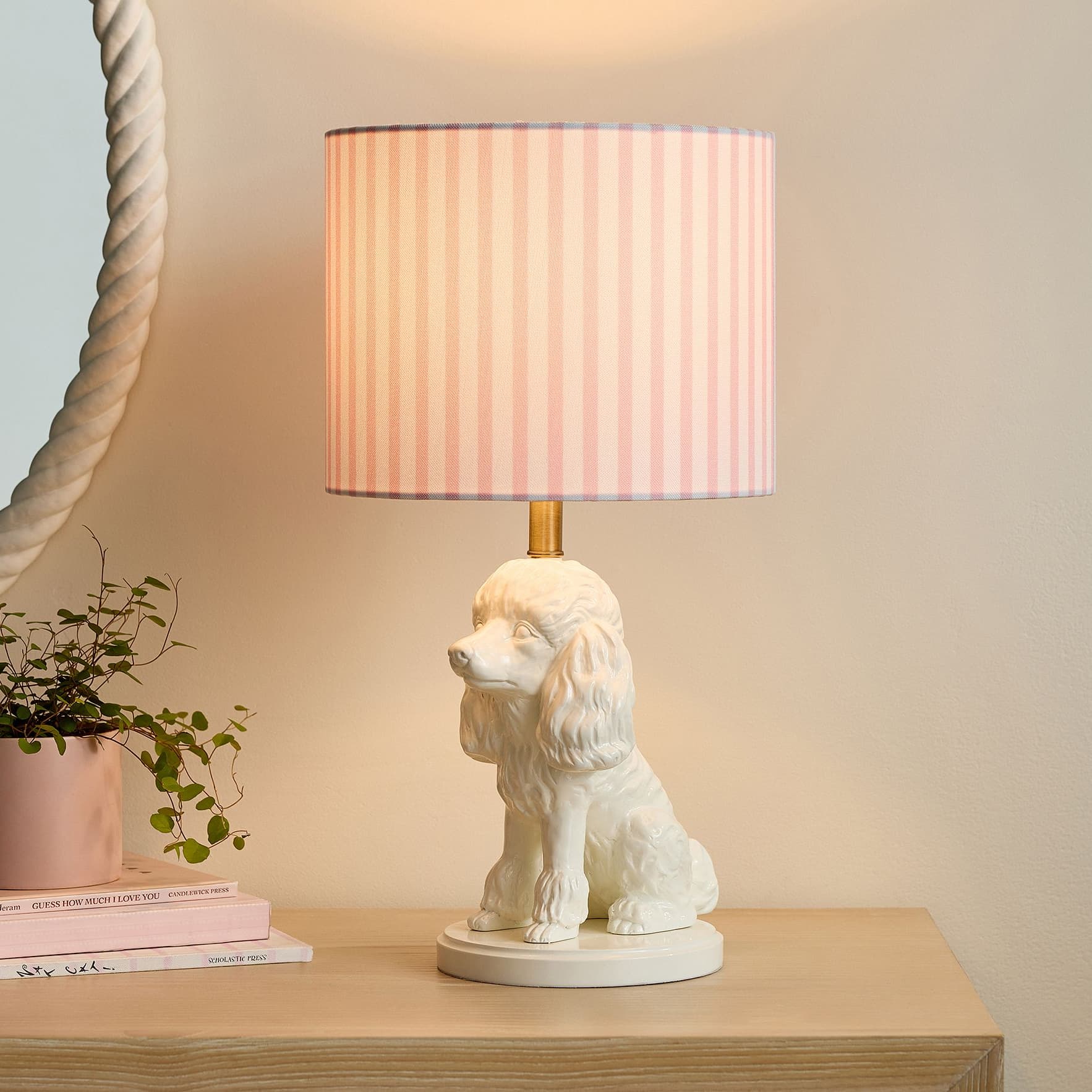 Freyza | Tischlampe aus Stoff – Nachttischlampe fürs Schlafzimmer