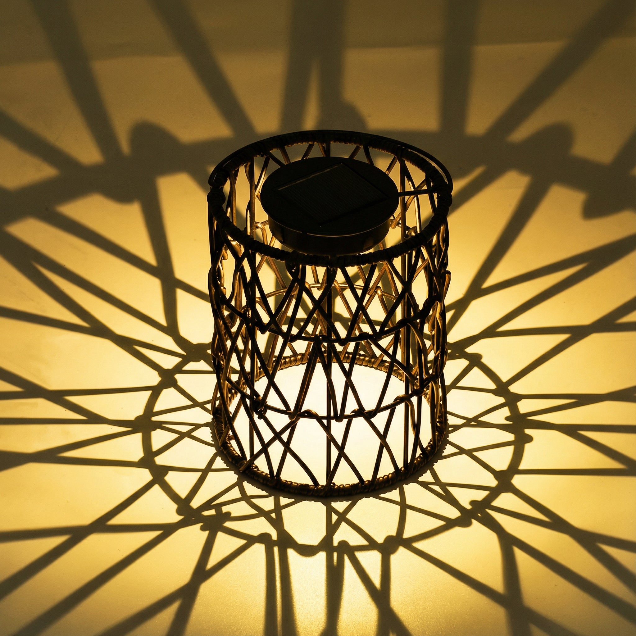 Freyza - Solar Lantern Garden Light Outdoor Waterproof LED Rattan 18cm
