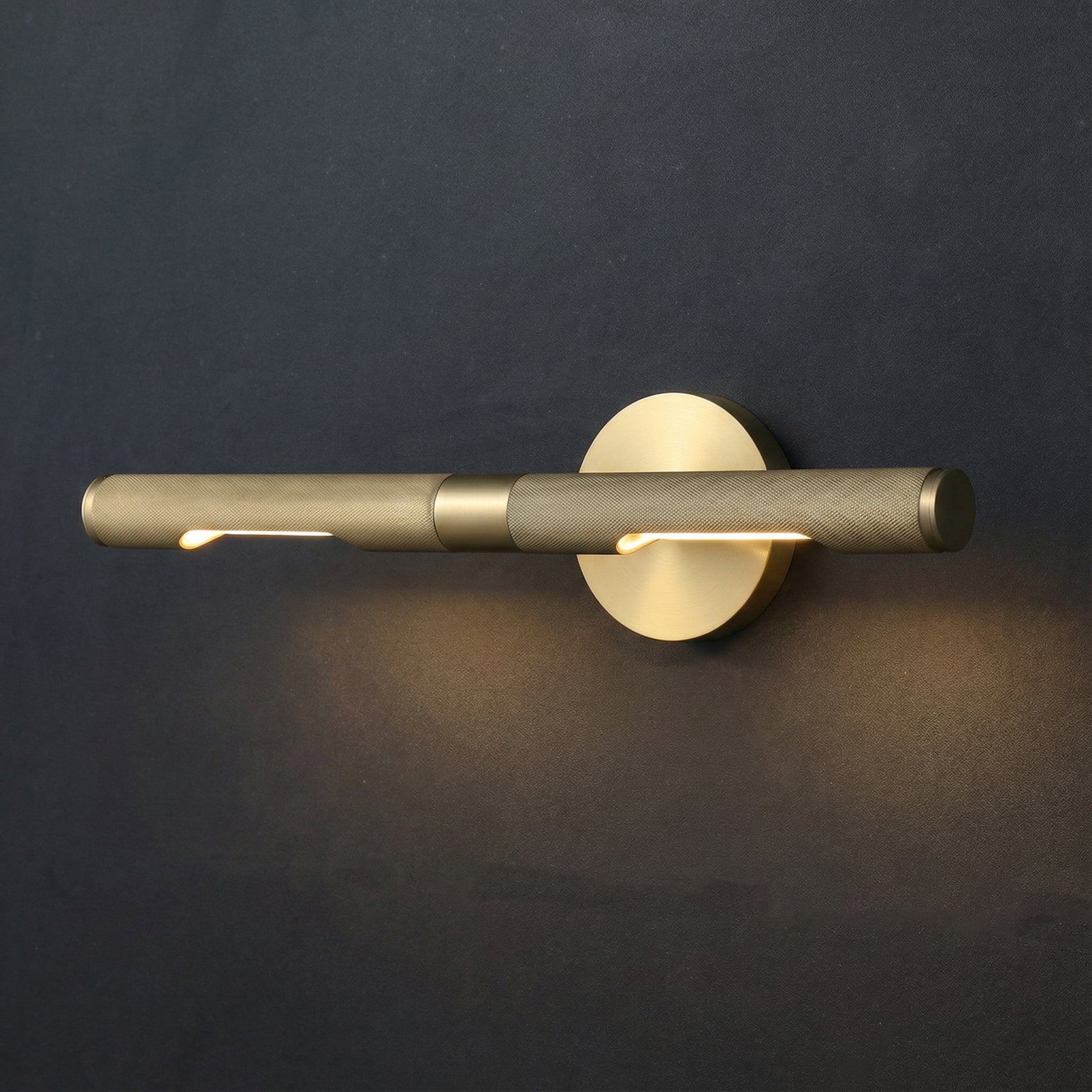 Freyza - LED Vanity Light Bar Swivel Wall Sconce Knurled Iron Aluminum 46cm / 18in