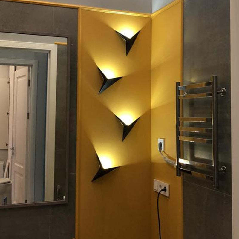 Freyza | Calno – Applique murale intérieure moderne en métal pour chambre et salon modernes