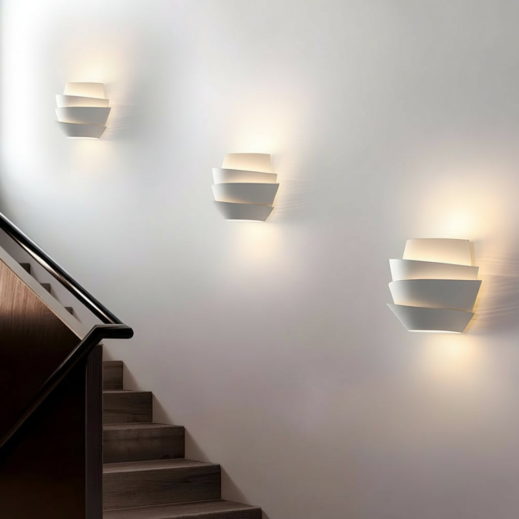 Freyza - Modern White Layered Wall Sconce – Half-Cylinder Iron 2-Light (G9 & 10x30cm)