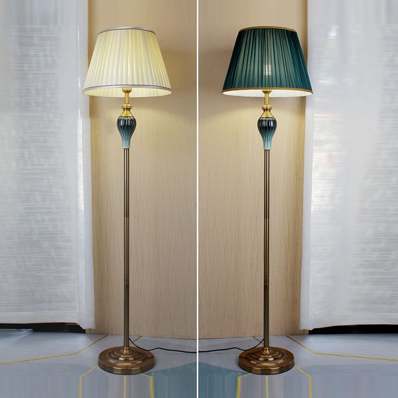 Freyza | Lampadaire en tissu à éclairage multiple – Salon Chambre à coucher