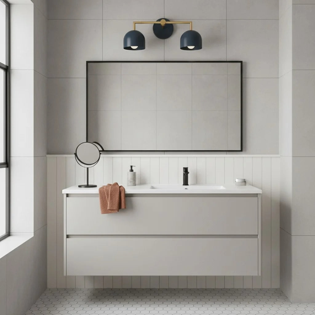 Freyza | Messing Weiße Wandleuchte – Zeitgenössisches Schlafzimmer Flur