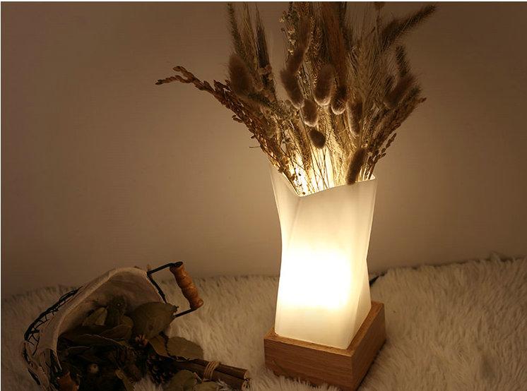 Freyza - Lull - Modern Twist Desk Lamp