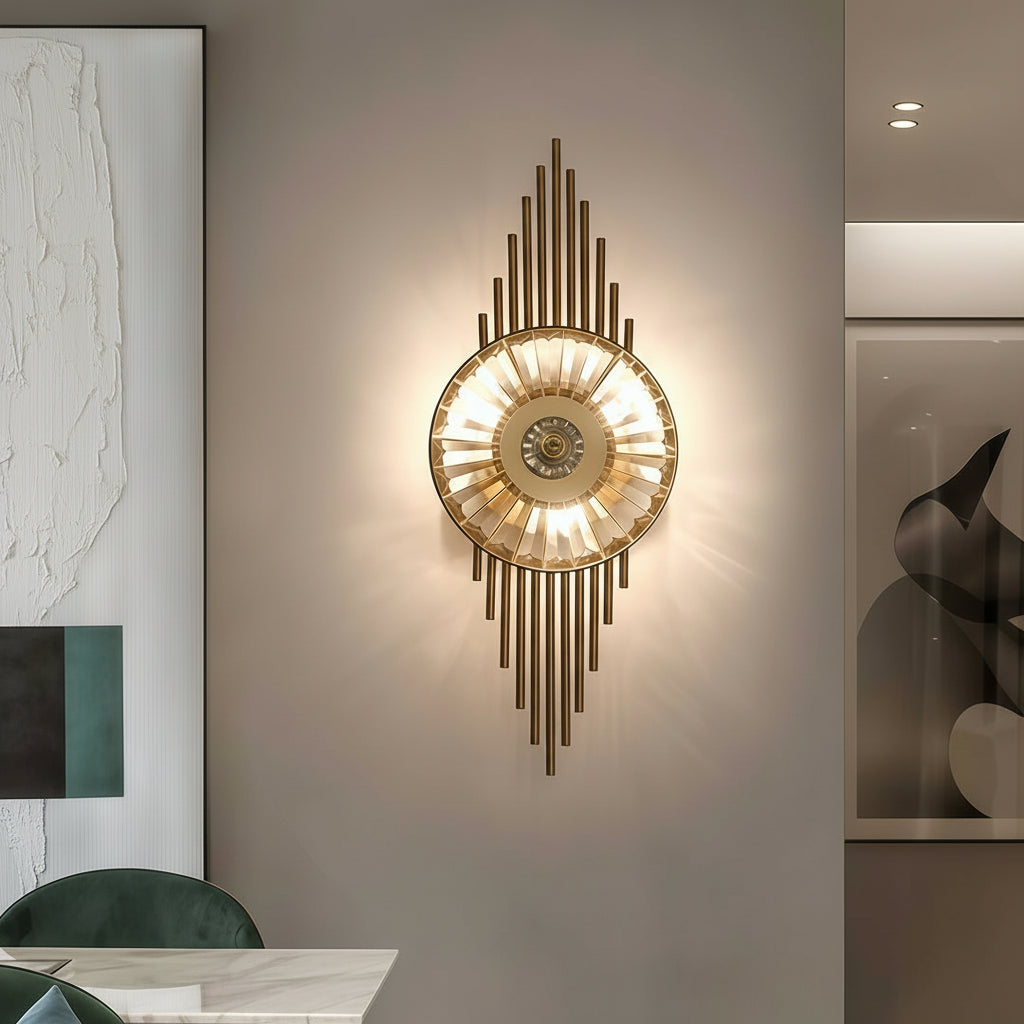 Freyza - LED Wandleuchte – Art Deco Sonnenstrahl Kristall Messing (65x25cm / 25.6x10in)