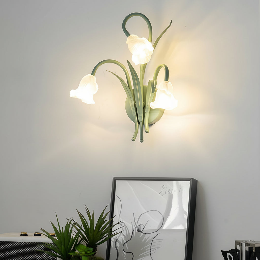 Freyza - LED-Wandleuchte – Französischer Landhausstil Blumen Grünes Eisen Glas (30x27cm / 11,8x10,6in)